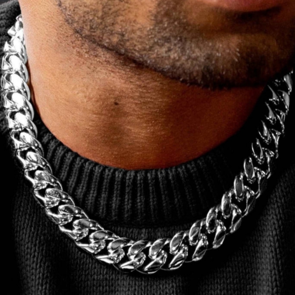 GLD 19mm Cuban Chain in White Gold
22in